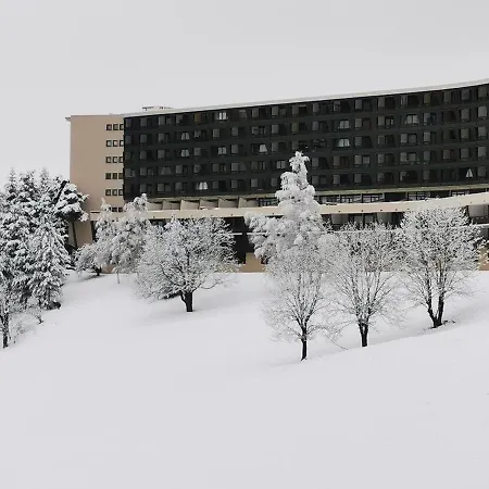 Avec Terrasse Sud Et Parking A Villard-de-lans, Proche Pistes Et Randonnees - Fr-1-515-106 Apartment
